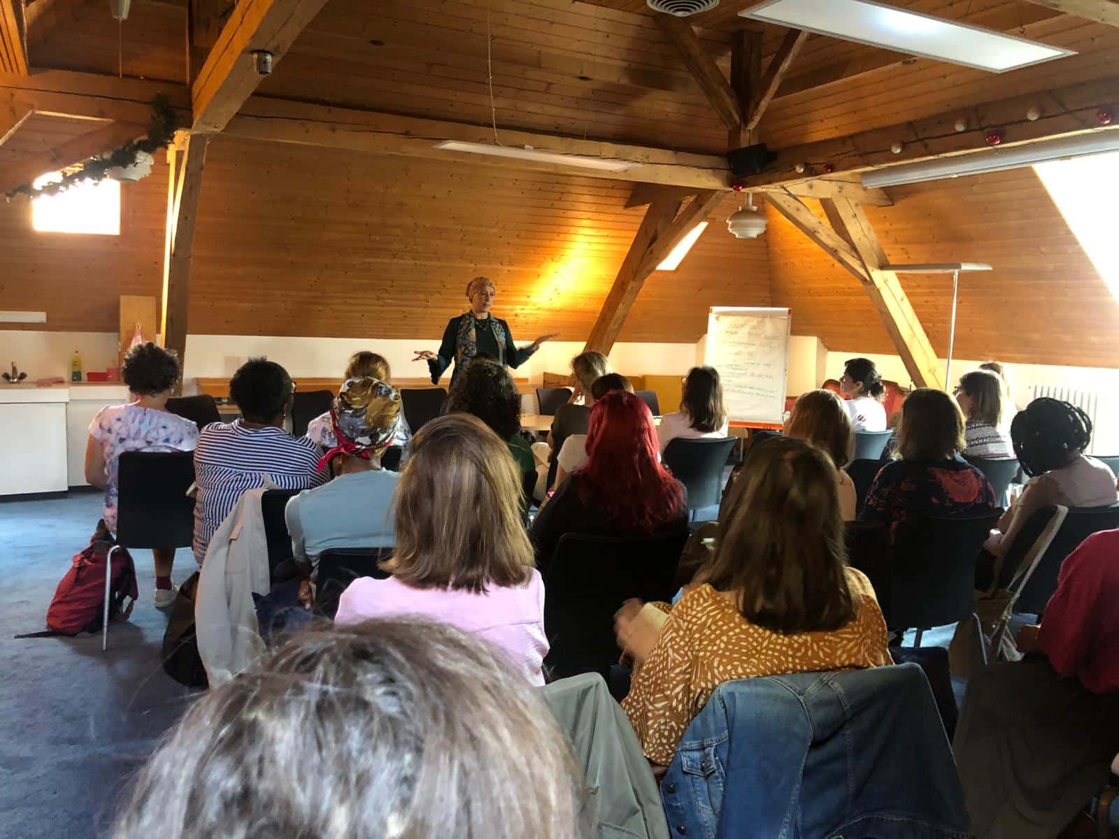 Conférence, journée de l'entrepreneuriat féminin 2024 à Lausanne. Association découvrir et partenaires